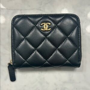 Designer-inspired mini zip wallet